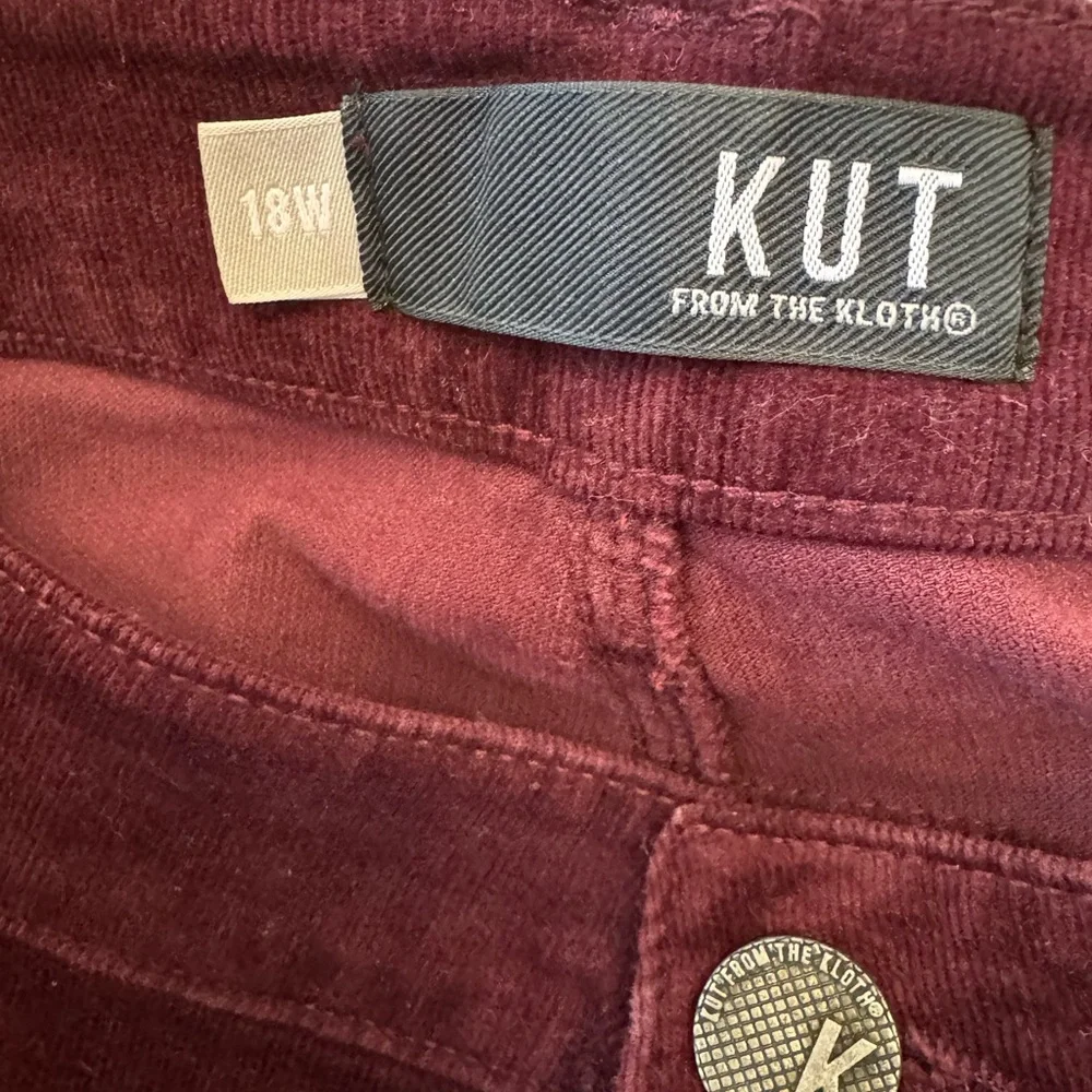 Kut from the Kloth Maroon Corduroy Skinny Jeans - Picture 6 of 9